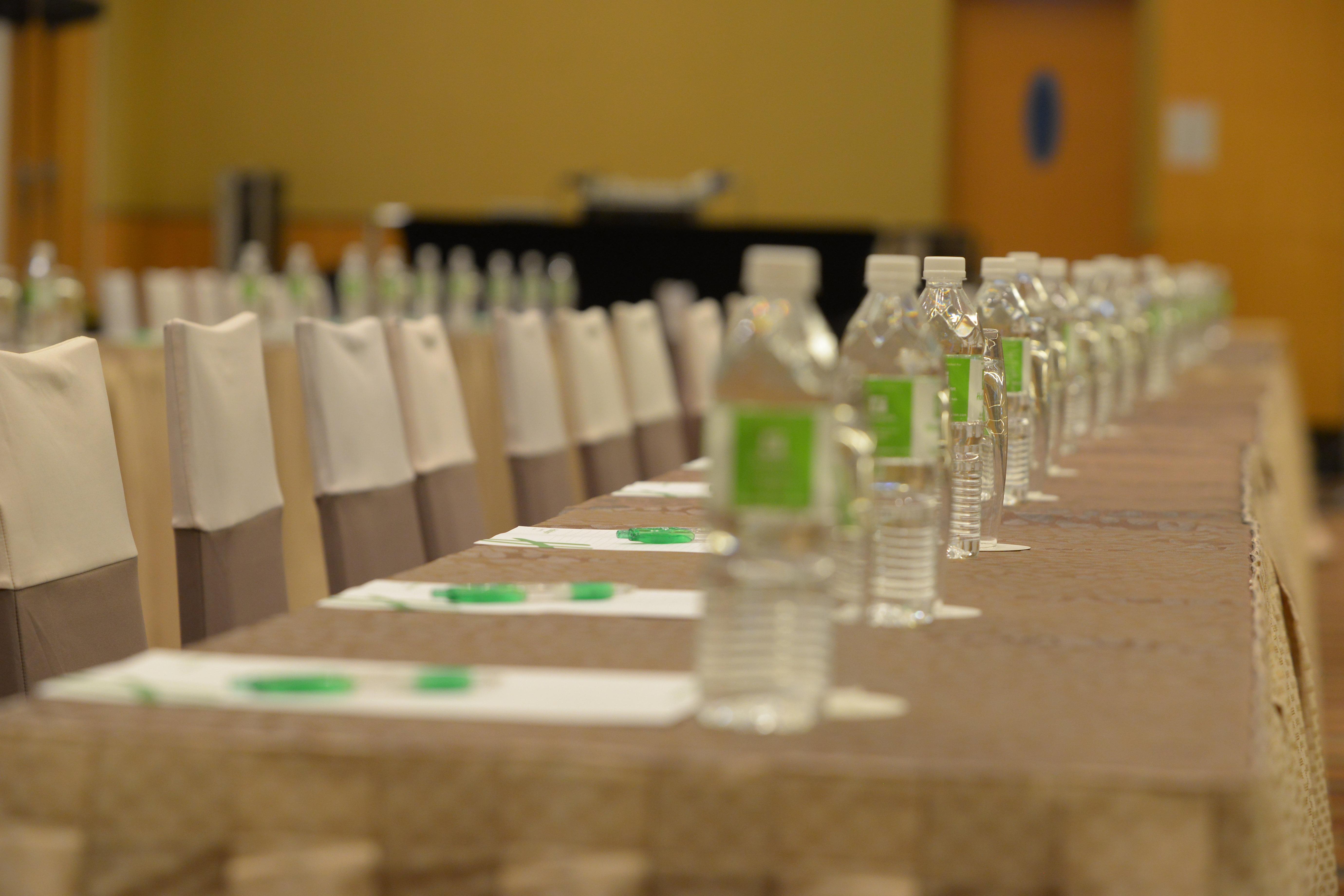 Holiday Inn Melaka By Ihg Zewnętrze zdjęcie A conference room